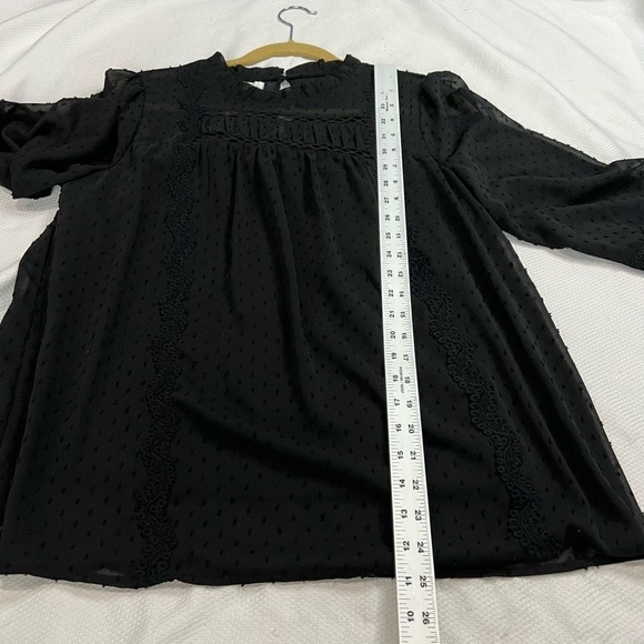 Maurices‎ Black Sheer Swiss Dot Blouse - Picture 4 of 9
